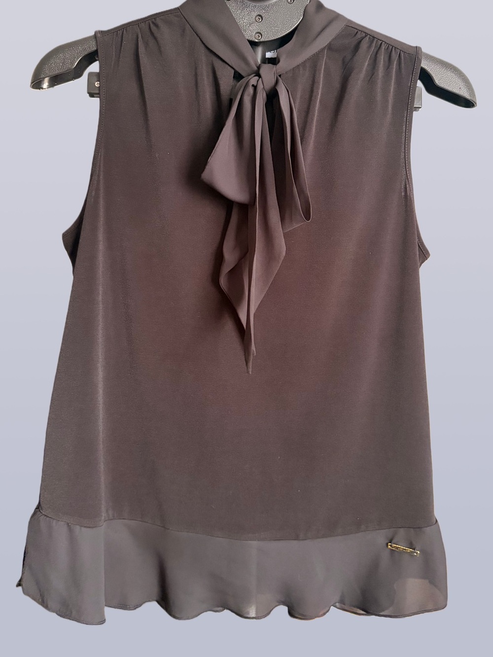 Nine West Sleeveless Tie Neck Blouse | Black Chiffon Hem | Size M